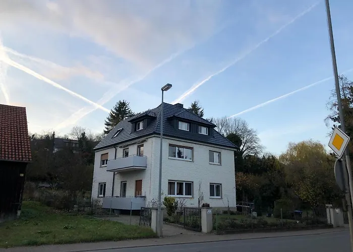 In Gelb, Mit Balkon, Kamin, 50 Schritte Zu Radweg, Ideal For Long Stay, 4 Singles In Single *