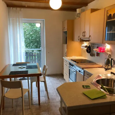 In Gelb, Mit Balkon, Kamin, 50 Schritte Zu Radweg, Ideal For Long Stay, 4 Singles In Single Mainstockheim